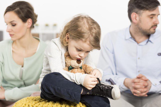 پدر و مادر و تک فرزندی